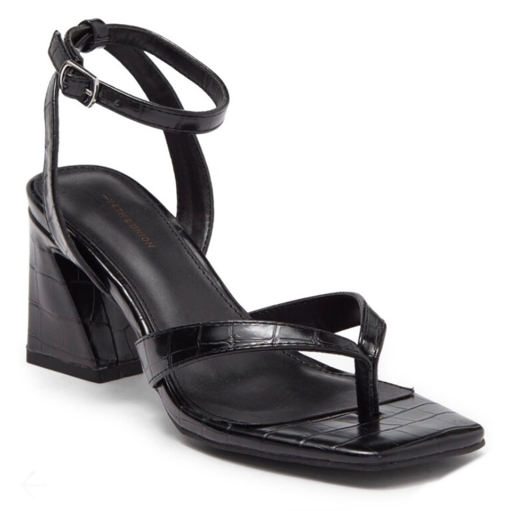 14th & Union Wedge Heeled Sandal Size 8.5